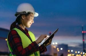 Összefog az ABB és a Microsoft: a generatív MI képességeit integrálják az ipari megoldásokba abb microsoft