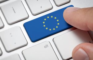 Kihagyott ziccer lehet az EU techóriások megzabolázását célzó új rendelkezése eu dsa