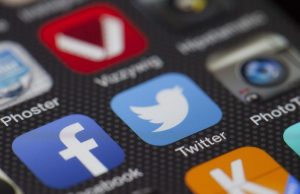 Érkezik a fizetős Facebook és Instagram Fizetős facebook
